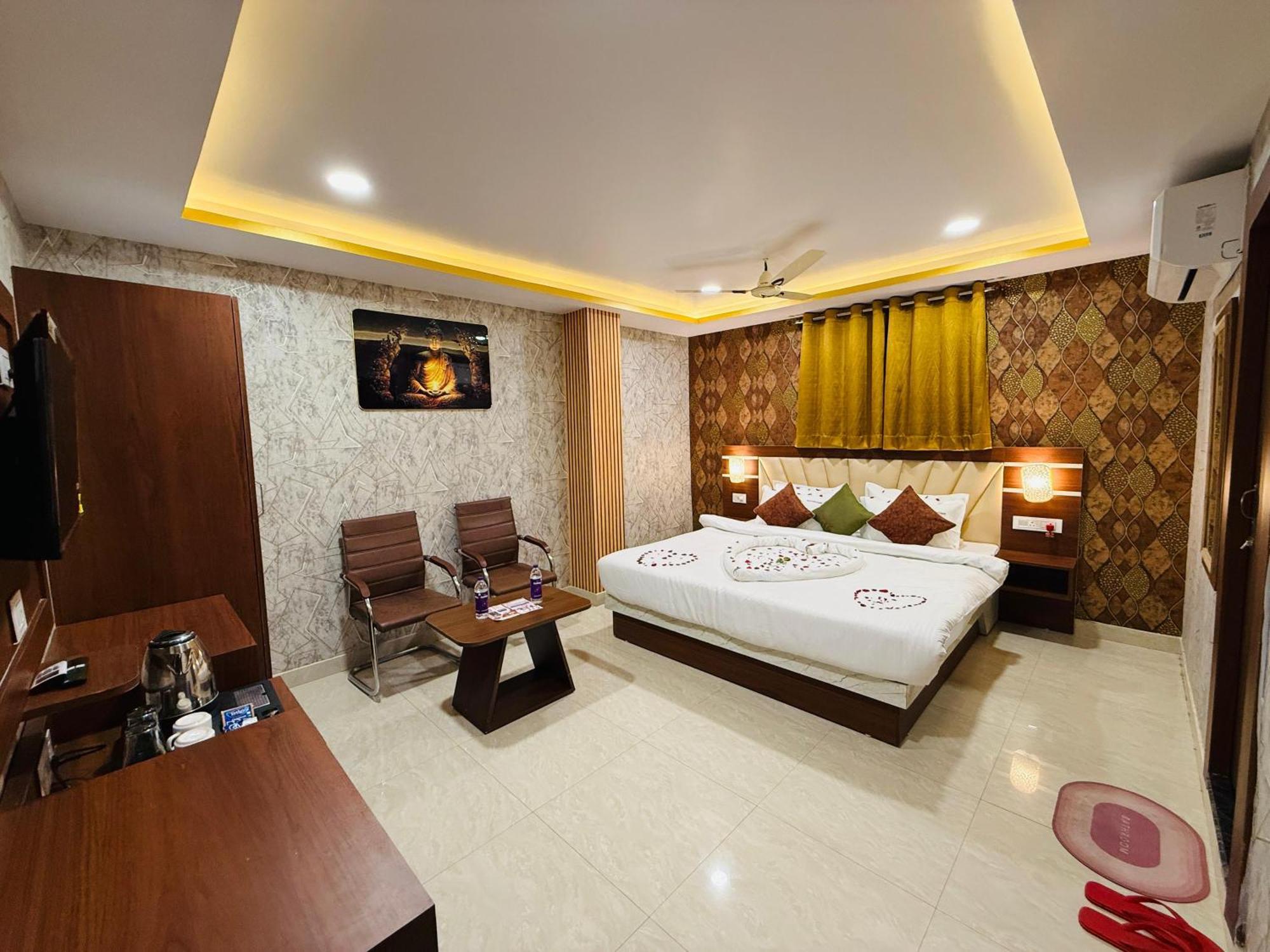 Hotel Golden Crystal Patna  Zewnętrze zdjęcie